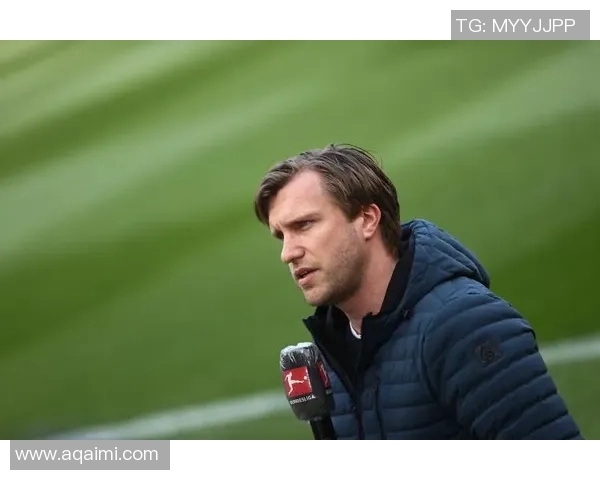 上海足球队战术创新引领潮流实现历史新高的辉煌时刻 上海足球队战术创新引领潮流实现历史新高的辉煌时刻